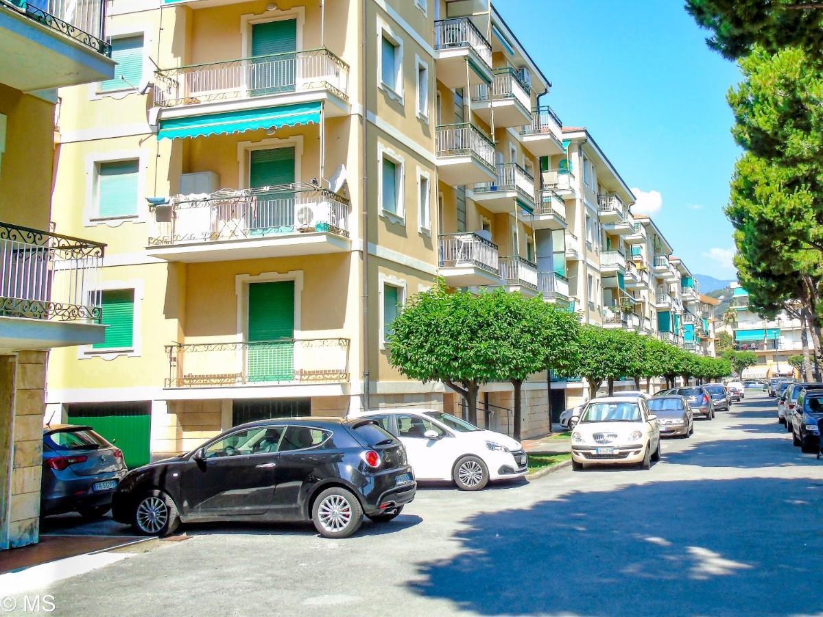 Pietra Home, Posto Auto, Ac ,Wifi, 150Mt Dal Mare Pietra Ligure Exterior foto