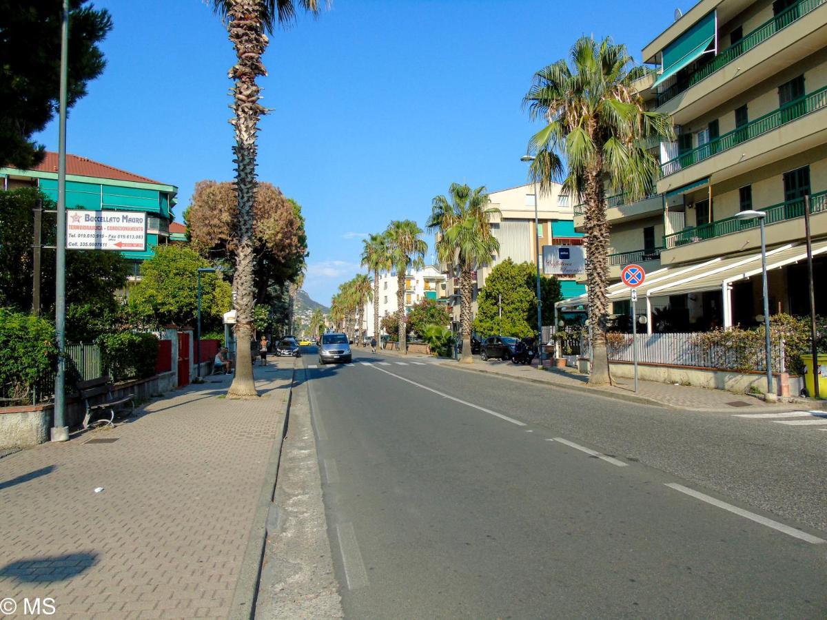 Pietra Home, Posto Auto, Ac ,Wifi, 150Mt Dal Mare Pietra Ligure Exterior foto